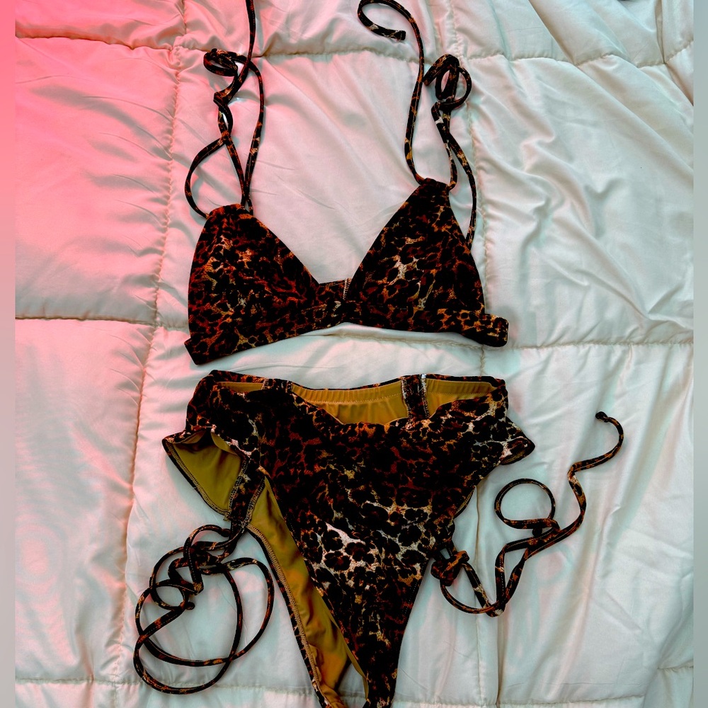 Cheetah bikini